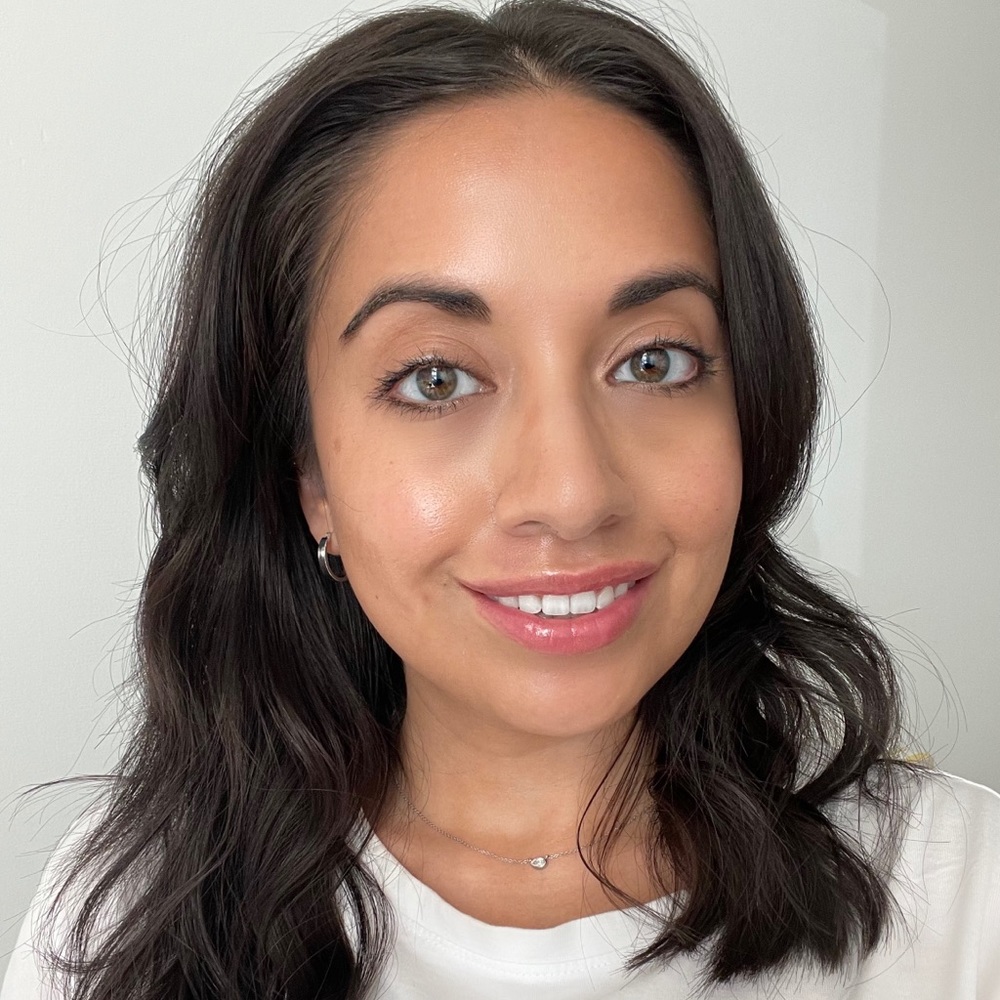 Meet your Posher, Gabriela